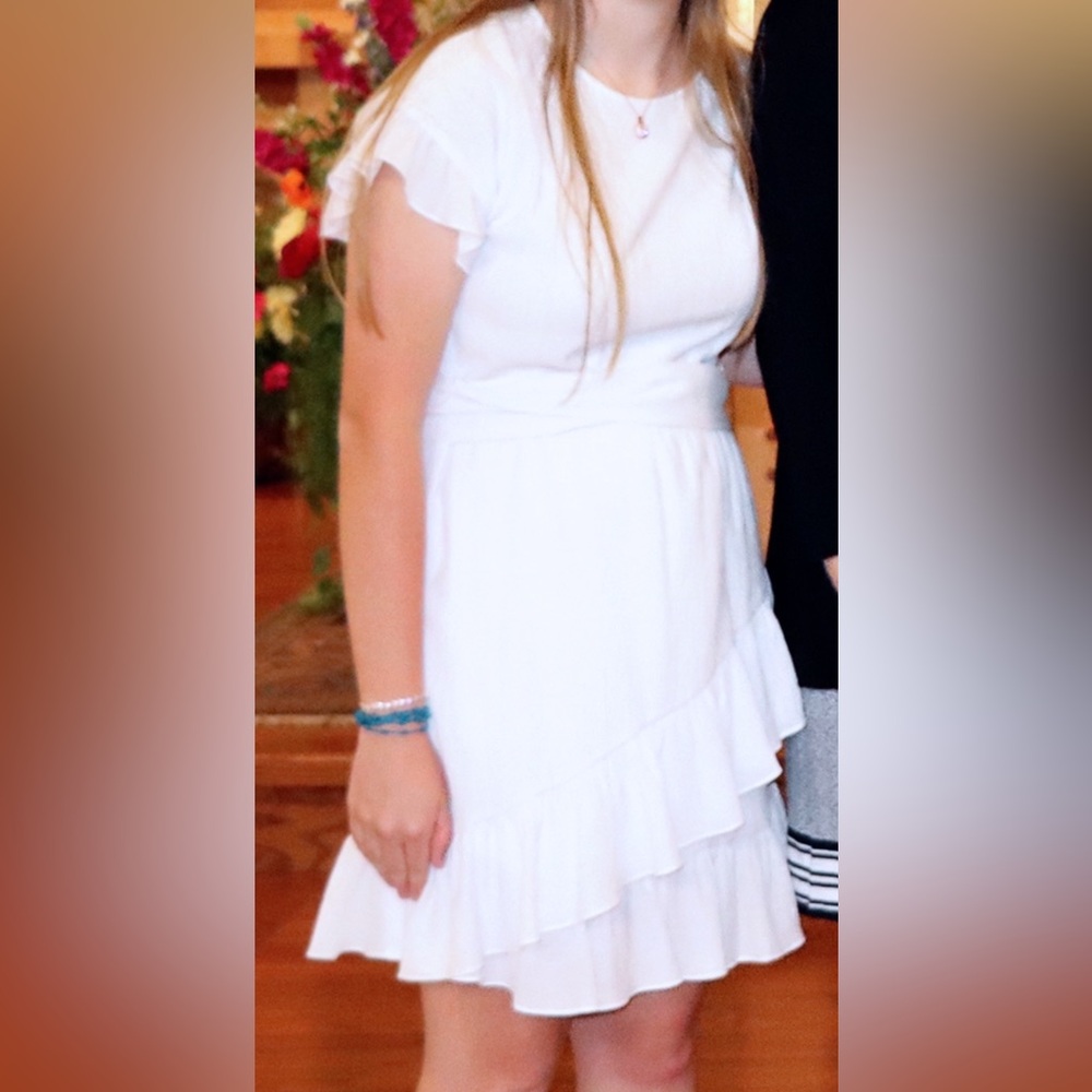 Michael Kors Elegant White Ruffle Dress